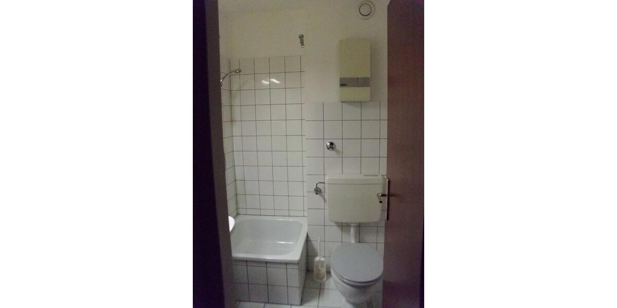 Dachgeschoßwohnung Düsseldorf Stadtbezirk 9 - 2 Zimmer, 38 m&sup2;, 139.000&euro; | Angebot:25899904