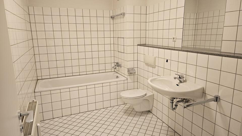 Etagenwohnung Bergisch Gladbach Frankenforst - 3.5 Zimmer, 96 m&sup2;, 359.000&euro; | Angebot:23324080