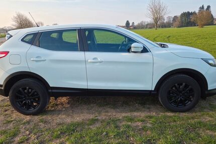 Nissan Qashqai 195.000 km 5.299 &euro; Leverkusen 51379