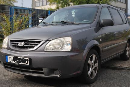 Kia Carens 189.300 km 2.000 &euro; Düsseldorf 40597