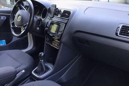 VW Polo 77.740 km 9.450 &euro; Bergisch Gladbach 51429