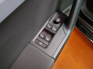 Seat Ibiza FR Pano Navi Virtual SHZ Navi Tempo 34.000 km 19.190 &euro; HAAN 42781