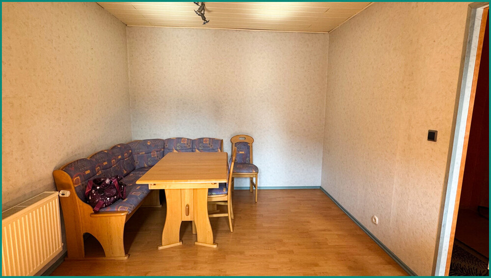 AUS ZWEI MACH 1: PROVISIONSFREIE 3 ZIMMER-ALTBAUWOHNUNG MIT VIEL PLATZ IM DENKMAL VON VOGELSMÜHLERAD - Etagenwohnung Radevormwald Dahlerau | Angebot:26321531