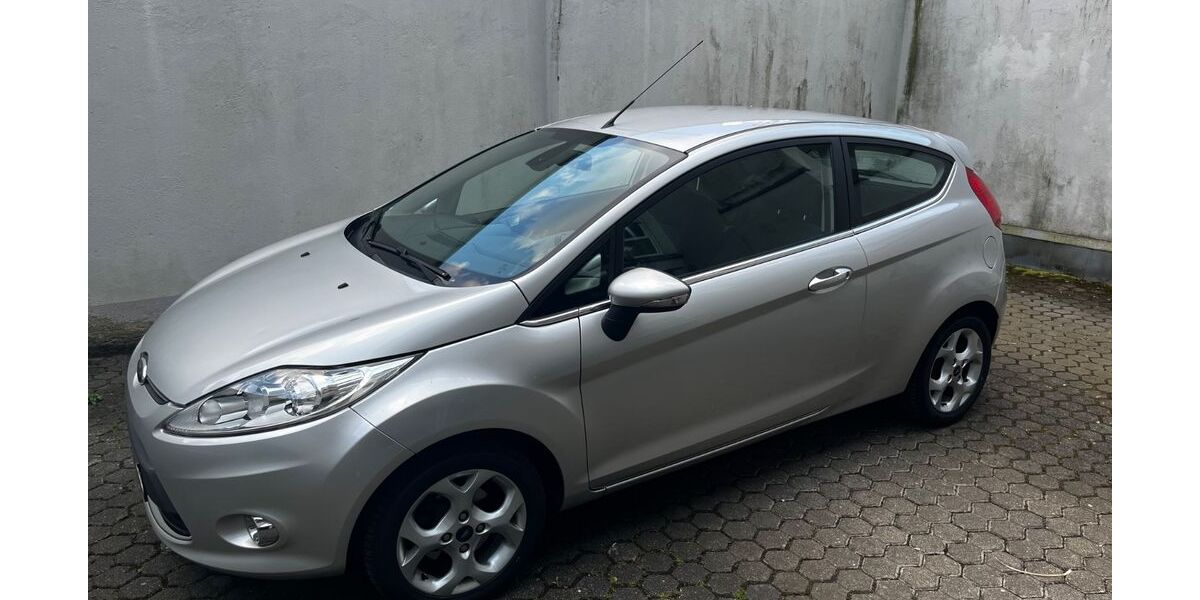 Ford Fiesta 78.000 km 6.000 &euro; Köln 50937