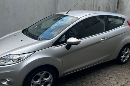 Ford Fiesta 78.000 km 6.500 &euro; Köln 50937