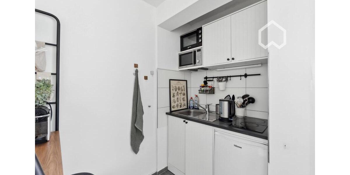 Etagenwohnung Düsseldorf Derendorf - 1 Zimmer, 30 m&sup2;, 1.200&euro; | Angebot:25943727