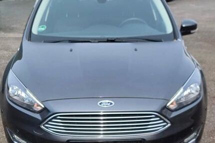 Ford Focus 37.000 km 9.900 &euro; Niehl 50735