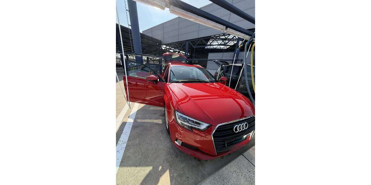 Audi A3 105.000 km 15.800 &euro; Düsseldorf 40229