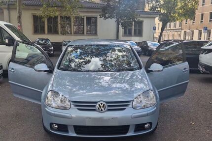 VW Golf 175.000 km 3.900 &euro; Düsseldorf 40476