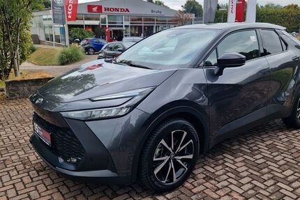Toyota C-HR 2.141 km 30.499 &euro; Ratingen 40882