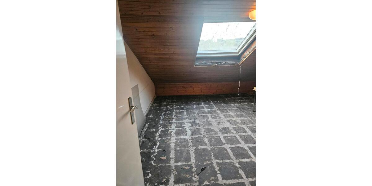 Dachgeschoßwohnung Wuppertal Barmen - 3 Zimmer, 500&euro; | Angebot:23220402