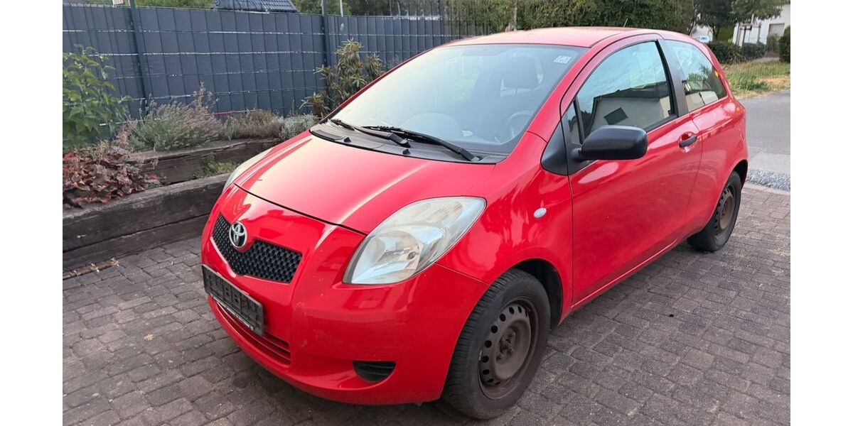 Toyota Yaris 190.000 km 1.750 &euro; Leverkusen 51373