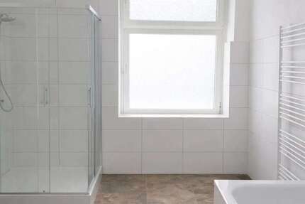 Wohnung Wuppertal Langerfeld - 4 Zimmer, 105 m&sup2;, 790&euro; | Angebot:27322328