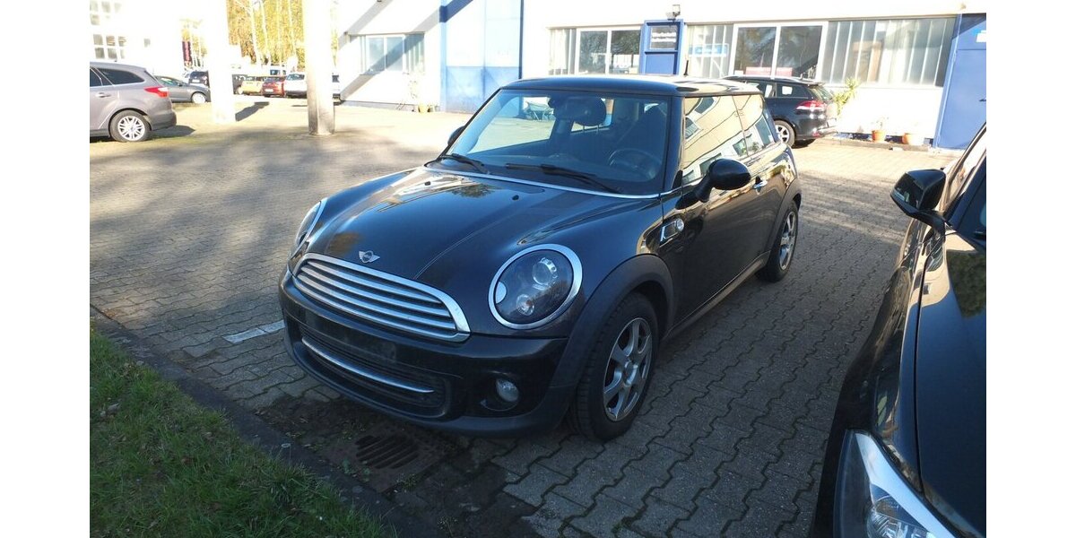 Mini Cooper BAKER STREET XENON KLIMAAUTOM SITZHEIZUNG 114.143 km 8.898 &euro; Köln 50858