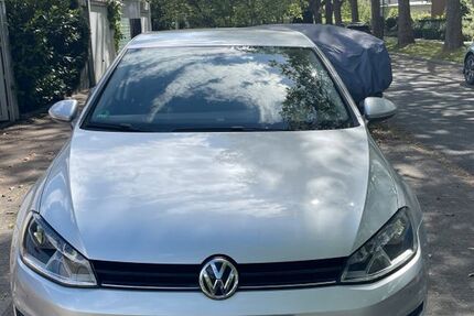 VW Golf 110.863 km 8.900 &euro; Mülheim 45470