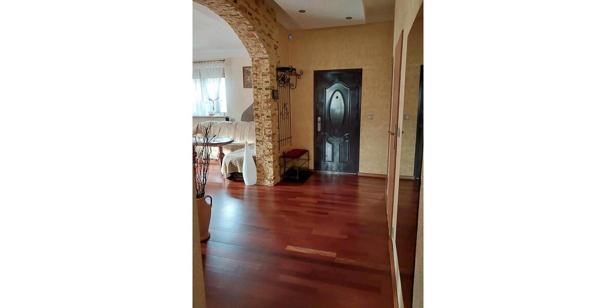 Einfamilienhaus Solingen Mitte - 6 Zimmer, 158 m&sup2;, 650.000&euro; | Angebot:26210995