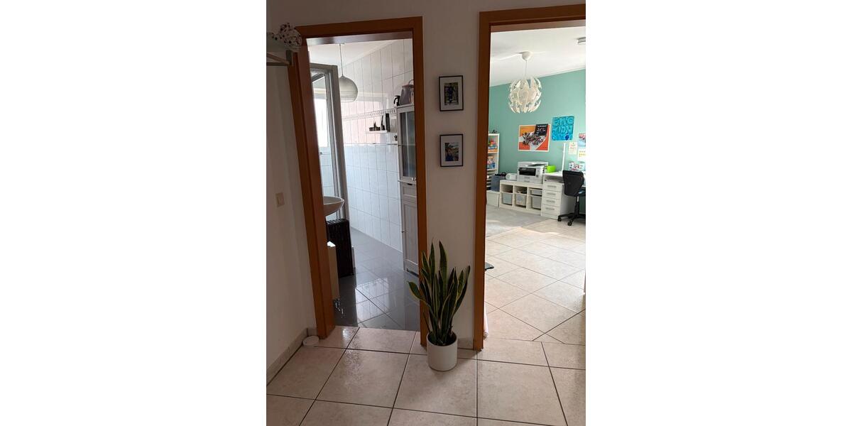 Etagenwohnung Leverkusen Bürrig - 3 Zimmer, 76 m&sup2;, 350.000&euro; | Angebot:26061717