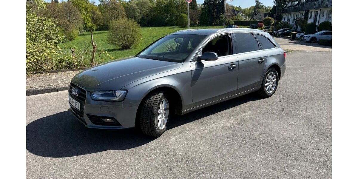 Audi A4 184.000 km 10.999 &euro; Wuppertal 42111