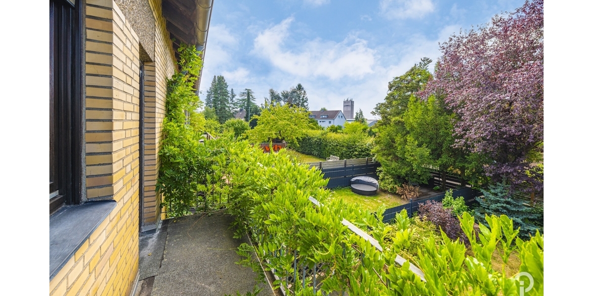Reihenmittelhaus mit viel Potential für Pärchen und junge Familien, 2 Schlafzimmer + Dachstudio - Reihenmittelhaus Kaarst / Büttgen Büttgen | Angebot:27285727