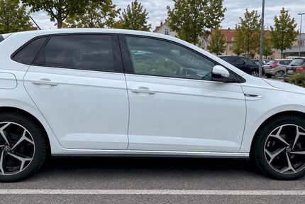 VW Polo 23.899 km 13.350 &euro; Köln (Mülheim) 51063