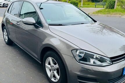 VW Golf 98.061 km 9.500 &euro; Neuss 41470