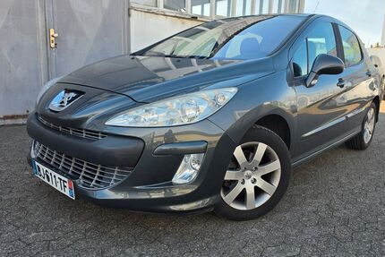 Peugeot 308 158.500 km 3.990 &euro; Neuss 41462