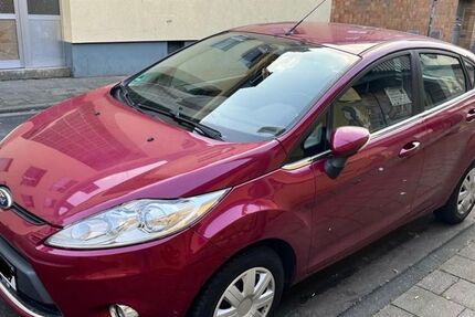 Ford Fiesta 175.000 km 2.700 &euro; Köln 51103