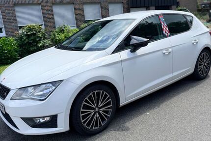 Seat Leon 144.244 km 8.600 &euro; Korschenbroich 41352