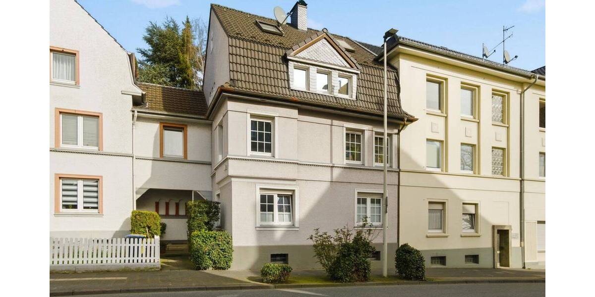 Mehrfamilienhaus, Wohnhaus Solingen Solingen-Mitte - 6 Zimmer, 156 m&sup2;, 449.000&euro; | Angebot:26176330