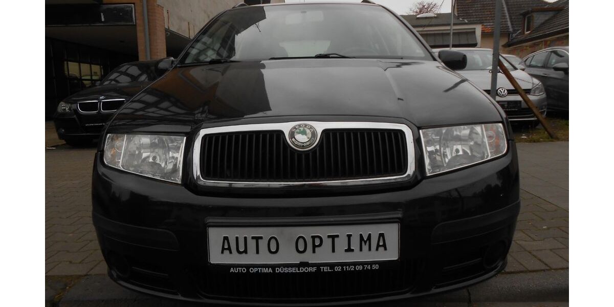 Skoda Fabia 150.000 km 3.499 &euro; Düsseldorf 40625