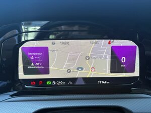 VW GOLF VIII 2.0 TDI Active +Ambiente+CarPlay+Navi+ 71.775 km 22.444 &euro; Meerbusch 40667