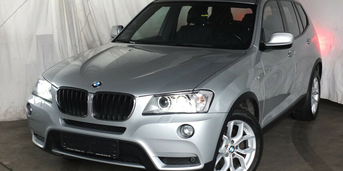 BMW X3 xDrive 20 d XENON NAVI TEILLEDER PDC STEPTRONIC 174.544 km 13.450 &euro; Köln 50858