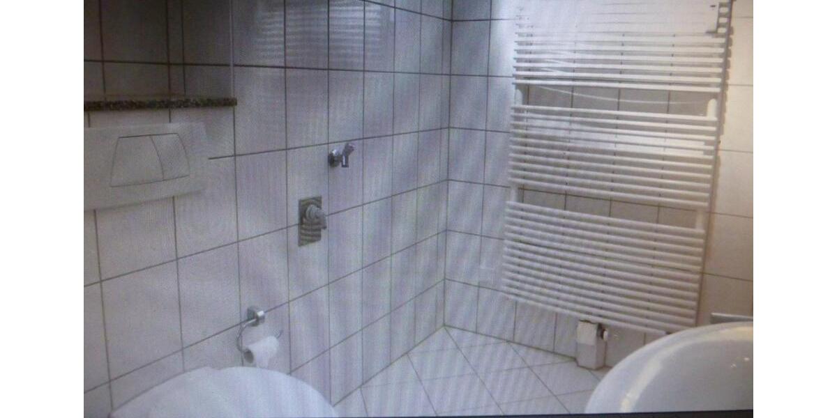 Hochparterre Wuppertal - 2 Zimmer, 60 m&sup2;, 418&euro; | Angebot:24678251