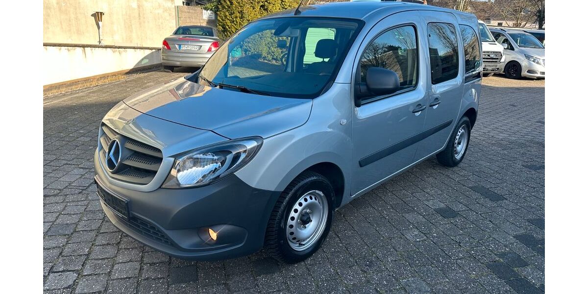 Mercedes-Benz Citan 156.209 km 10.990 &euro; Düsseldorf 40597