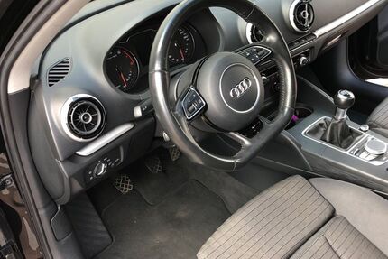 Audi A3 143.000 km 12.999 &euro; Solingen 42655