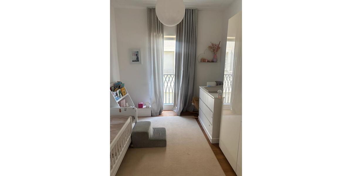 Etagenwohnung Düsseldorf Heerdt - 5 Zimmer, 198 m&sup2;, 1.450.000&euro; | Angebot:27109945