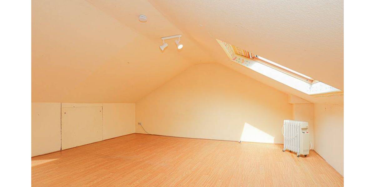 Reihenmittelhaus Neuss Weckhoven - 5 Zimmer, 92 m&sup2;, 295.000&euro; | Angebot:26275850