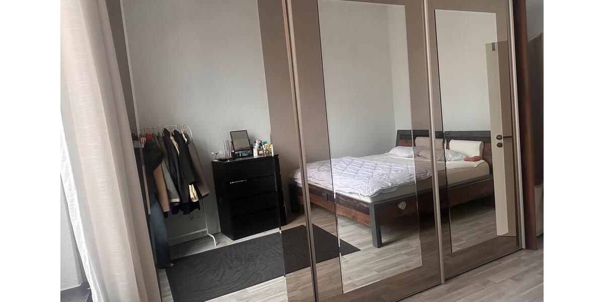 Etagenwohnung Köln Mülheim - 3 Zimmer, 76 m&sup2;, 1.400&euro; | Angebot:25905937