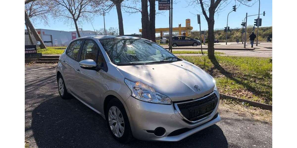 Peugeot 208 27.000 km 9.700 &euro; Köln 51109