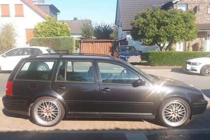 VW Golf 209.099 km 2.395 &euro; Velbert 42551