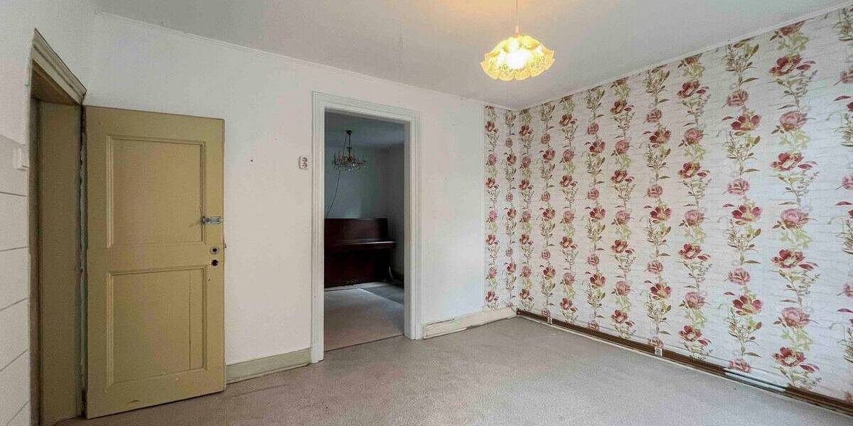 Einfamilienhaus Solingen Gräfrath - 6 Zimmer, 108 m&sup2;, 160.000&euro; | Angebot:26080887