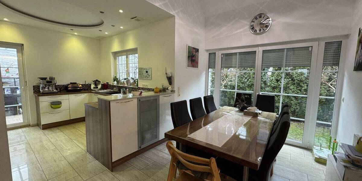 Einfamilienhaus Düsseldorf Gerresheim - 6 Zimmer, 140 m&sup2;, 1.280.000&euro; | Angebot:26834536