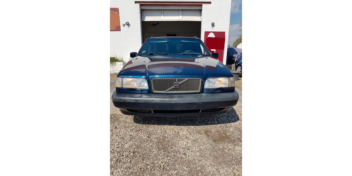 Volvo 850 318.500 km 2.500 &euro; Pulheim 50259