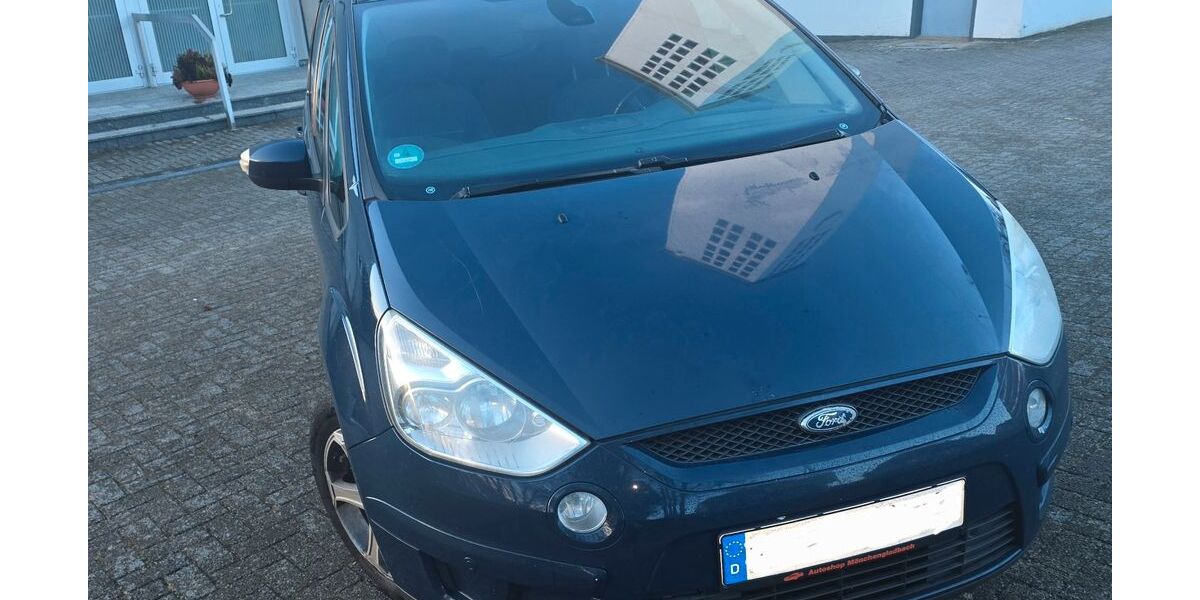 Ford S-Max 186.400 km 3.500 &euro; Remscheid 42859