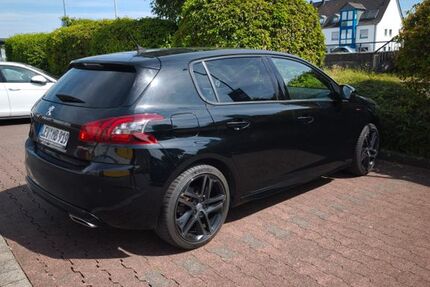 Peugeot 308 133.000 km 12.800 &euro; Leverkusen 51373