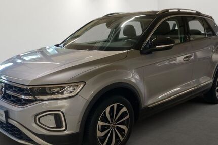 VW T-Roc 61.448 km 22.990 &euro; Düsseldorf 40233