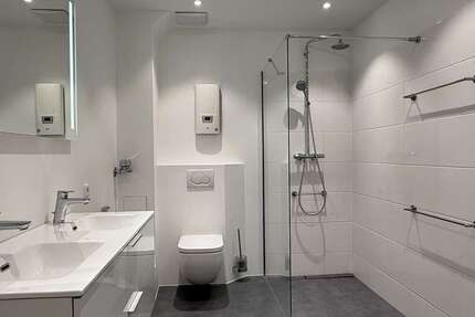 Wohnung Erkrath - 2 Zimmer, 111 m&sup2;, 1.400&euro; | Angebot:26201102