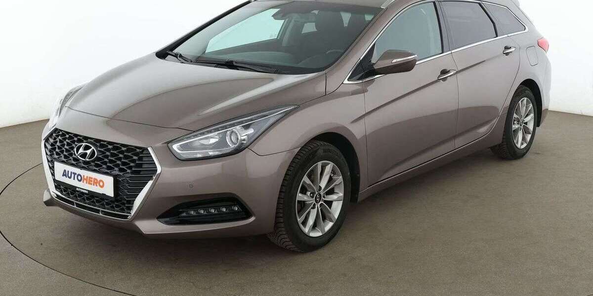 Hyundai i40 115.072 km 15.100 &euro; Köln 50739