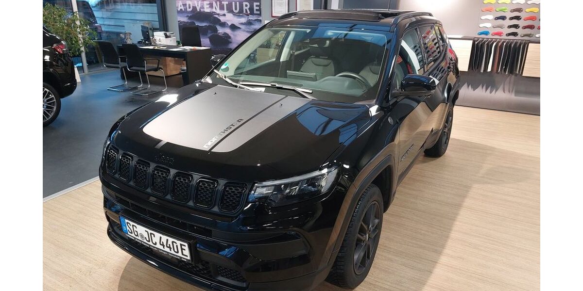 Jeep Compass 8.000 km 35.890 &euro; Solingen 42655