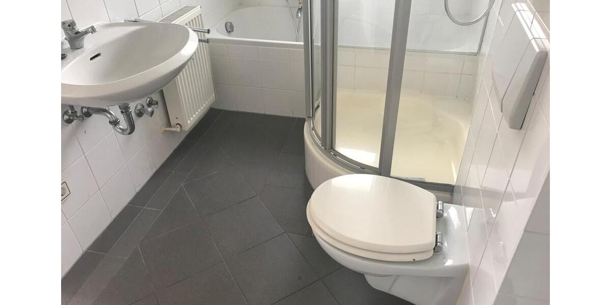 Etagenwohnung Solingen Burg - 2 Zimmer, 89 m&sup2;, 718&euro; | Angebot:25962725